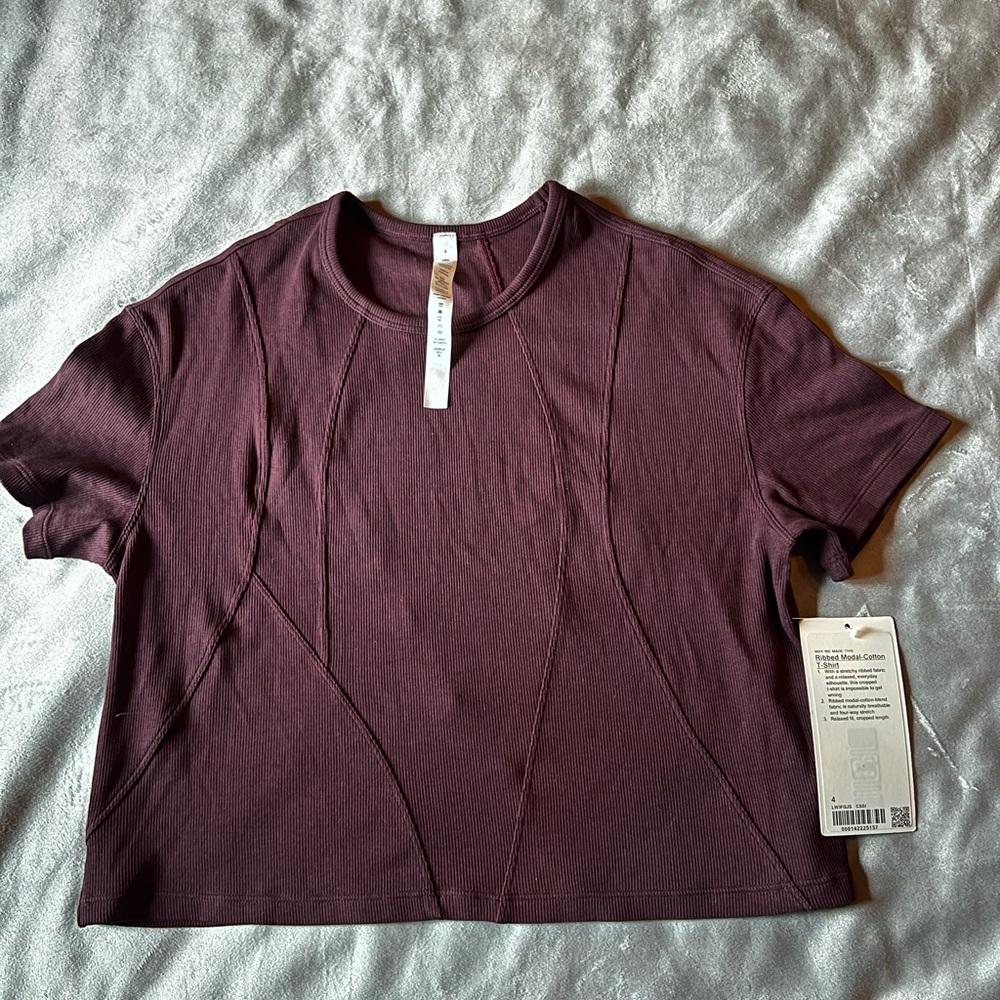 Lululemon Athletica Crop T-Shirt Fitted Crew Neck Ribbed modal cotton
